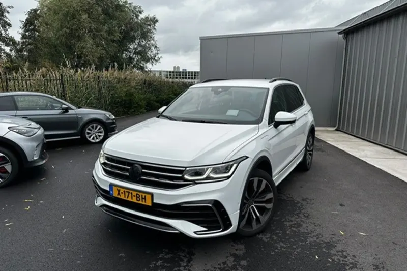 Volkswagen Tiguan (2022)