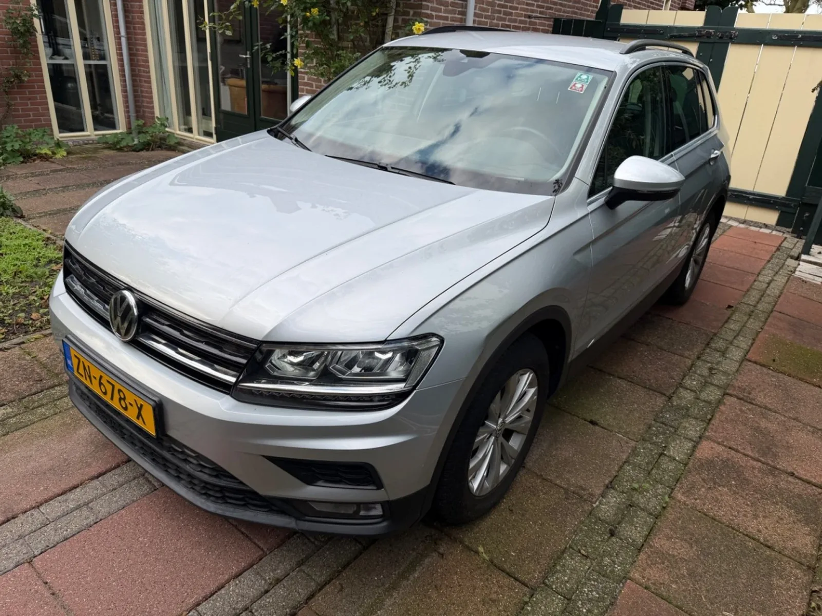 Volkswagen Tiguan (2019) — foto 1