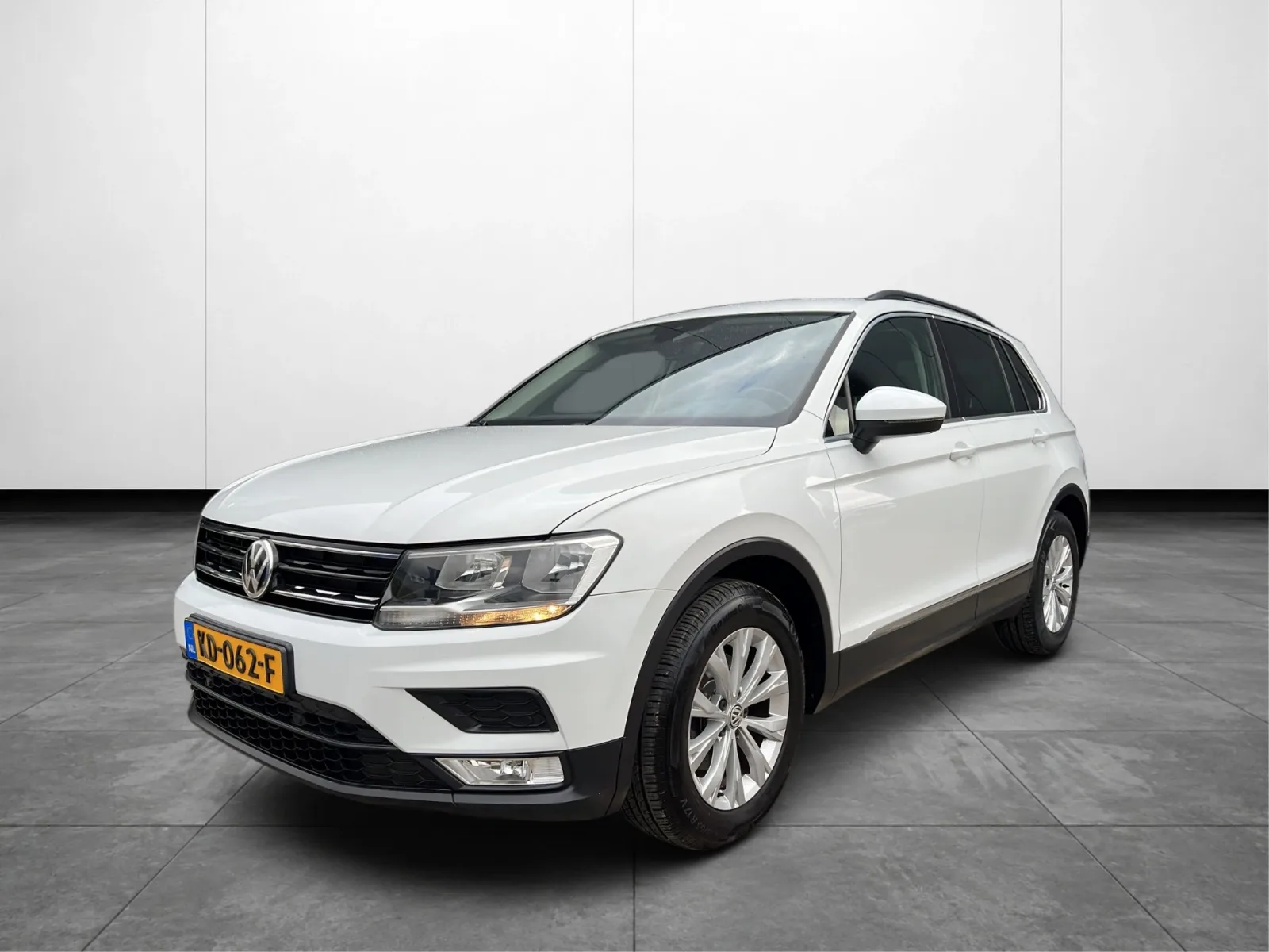 Volkswagen Tiguan (2016) — foto 1