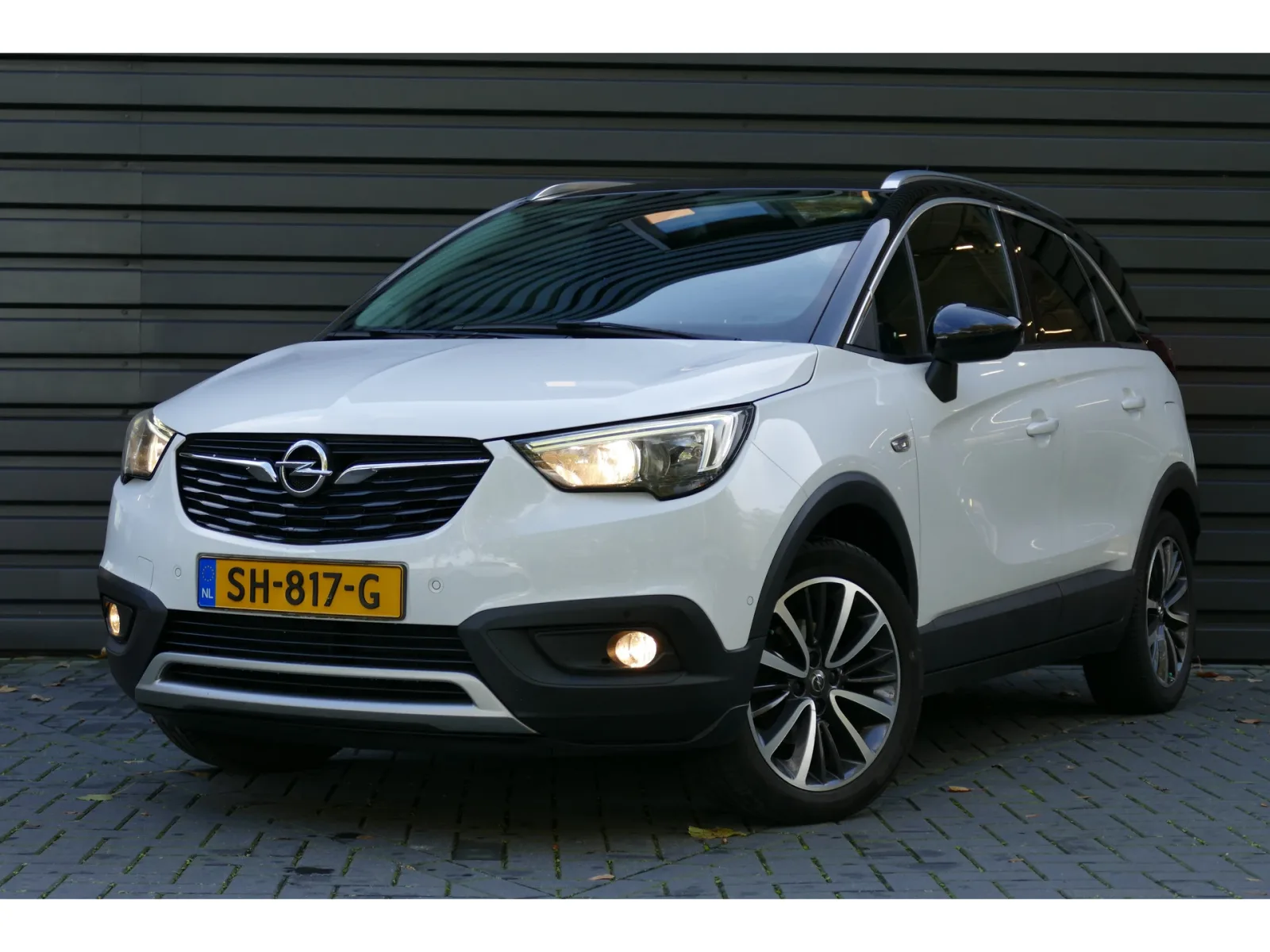 Opel Crossland (2018) — foto 1