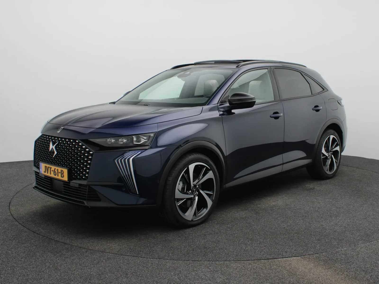 DS 7 (2025) — foto 1