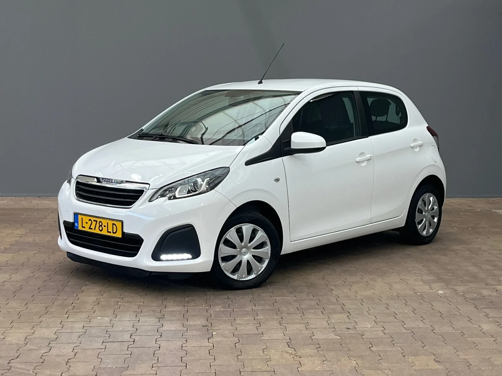 Peugeot 108 (2021) — foto 1