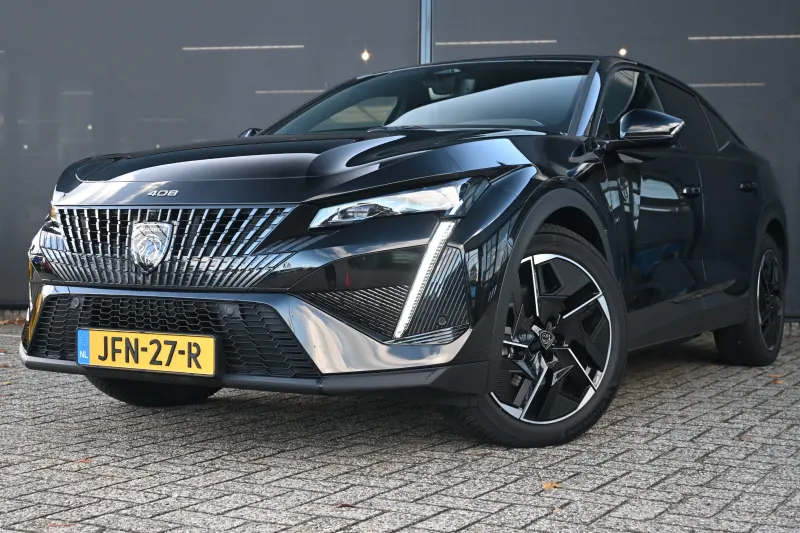 Peugeot e-408 (2025)