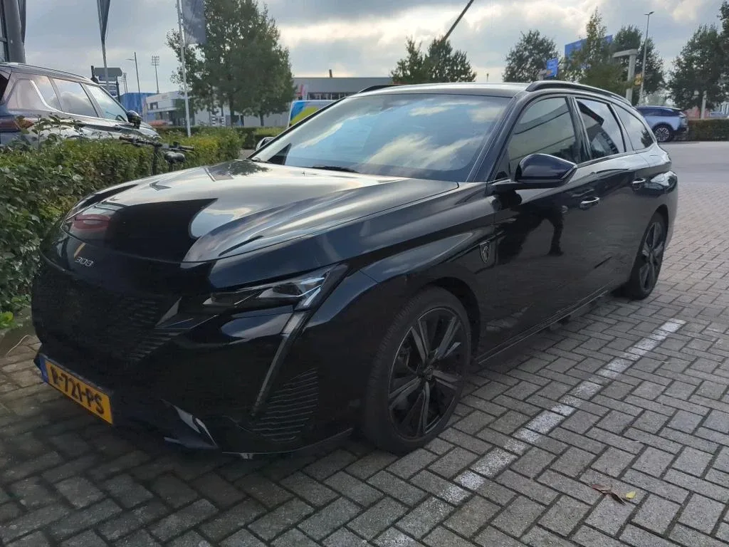 Peugeot 308 (2022) — foto 1