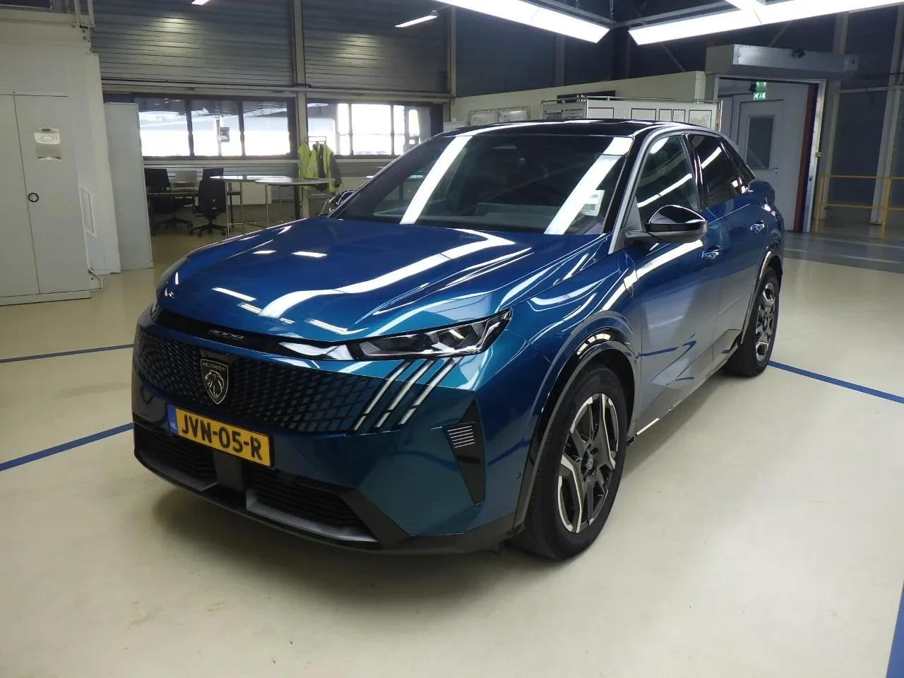 Peugeot e-3008 (2026) — foto 1