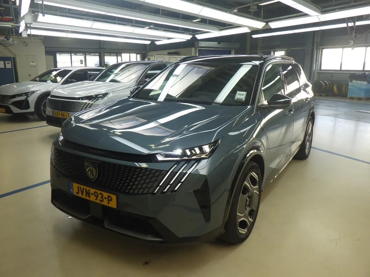 Peugeot E-5008 (2026) — foto 1