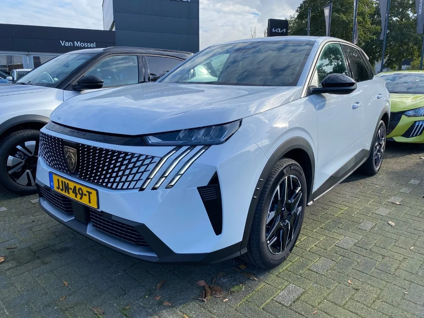 Peugeot 3008 (2025) — foto 1