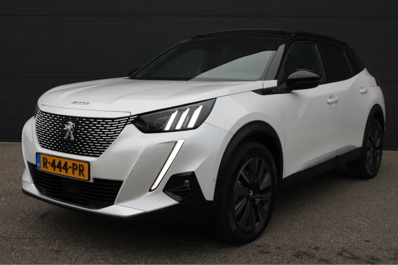 Peugeot e-2008 (2022)