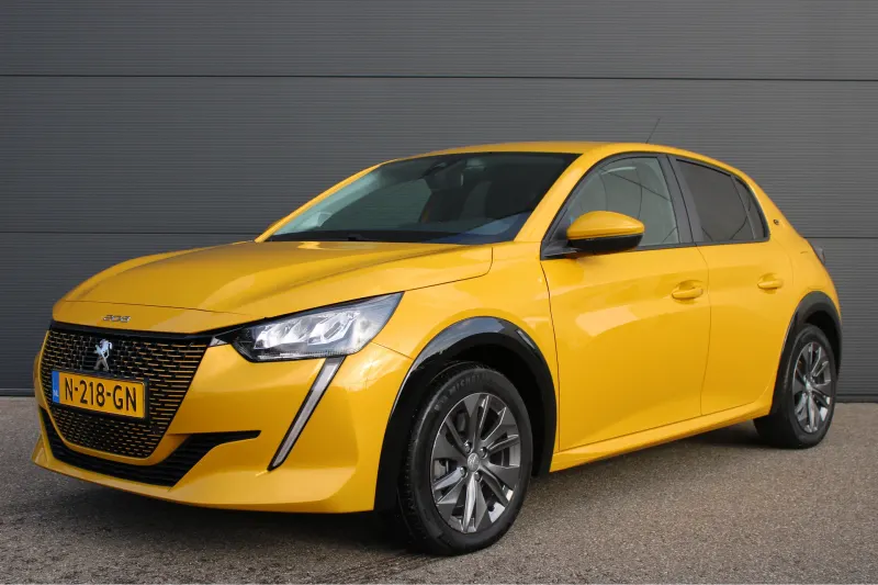 Peugeot e-208 (2021)
