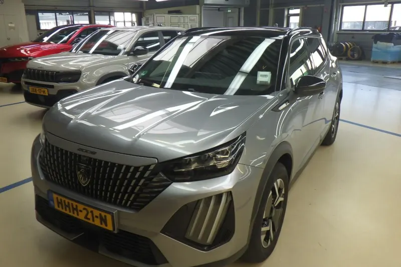 Peugeot e-2008 (2025)