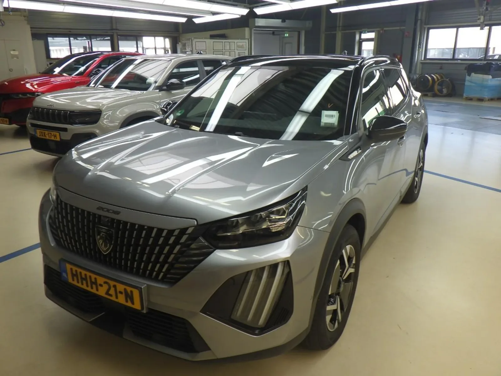 Peugeot e-2008 (2025) — foto 1