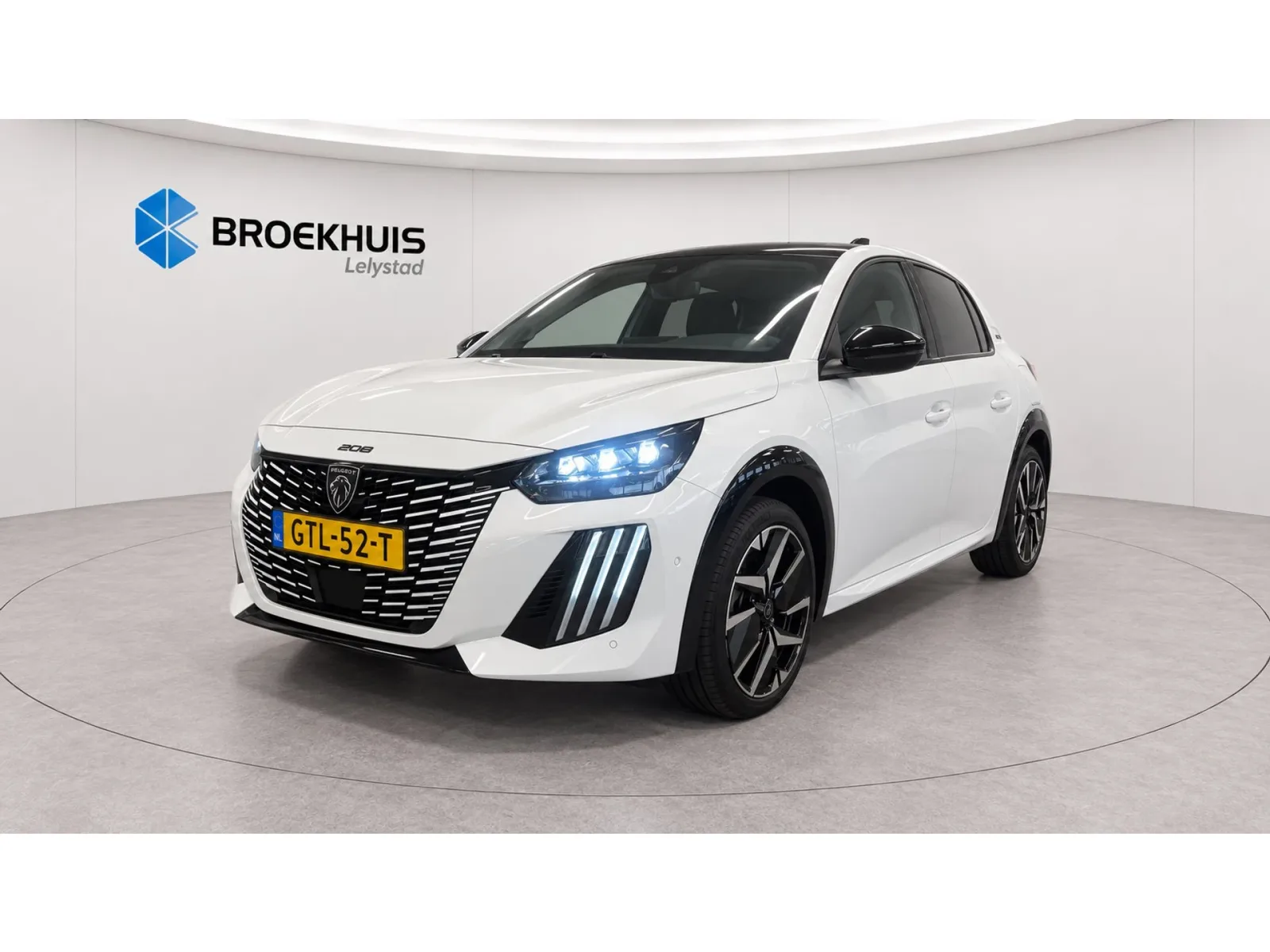 Peugeot e-208 (2024) — foto 1