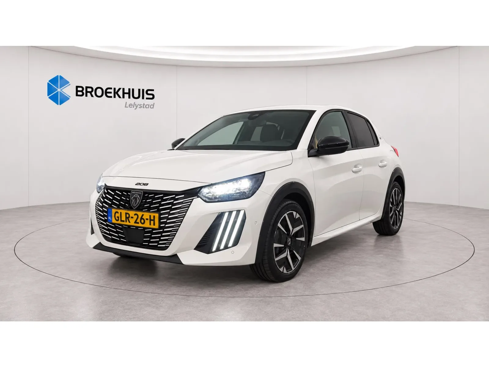Peugeot 208 (2024) — foto 1