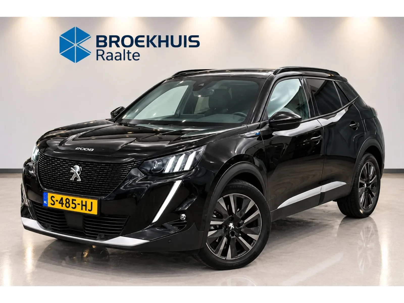 Peugeot e-2008 (2023) — foto 1