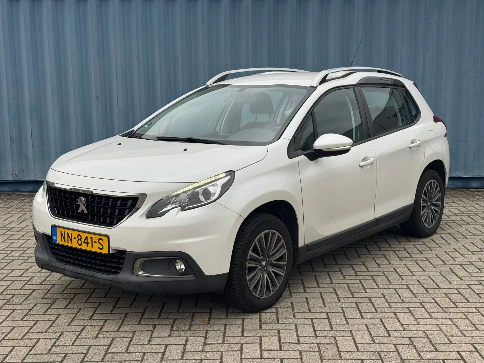 Peugeot 2008 (2017) — foto 1