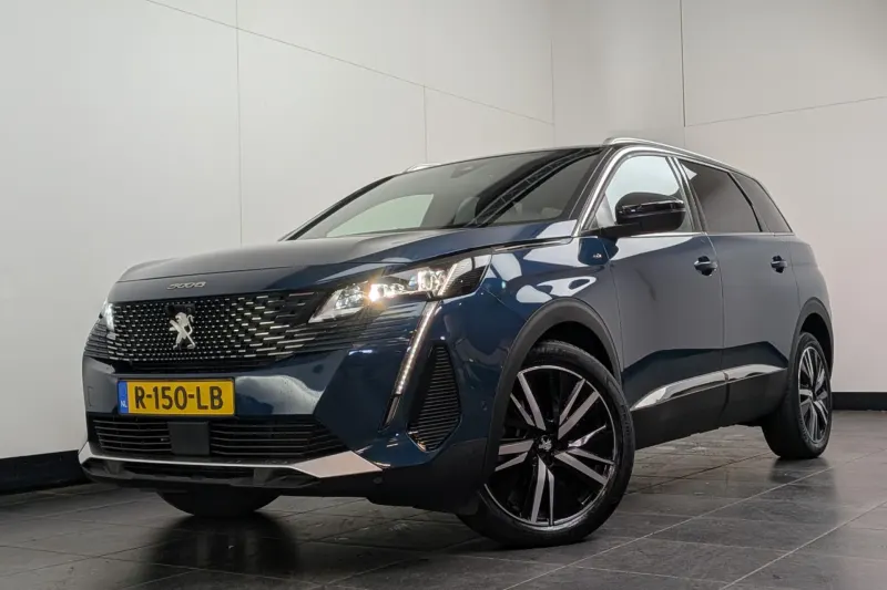Peugeot 5008 (2022)
