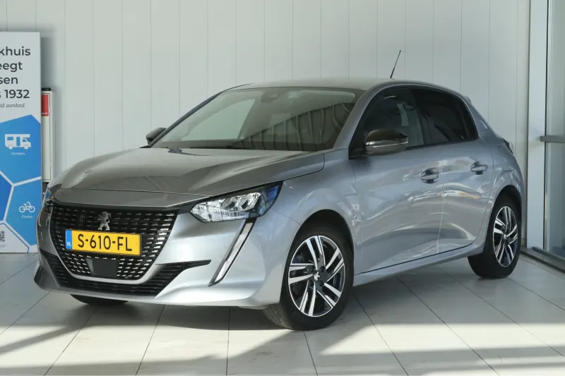 Peugeot 208 (2023)