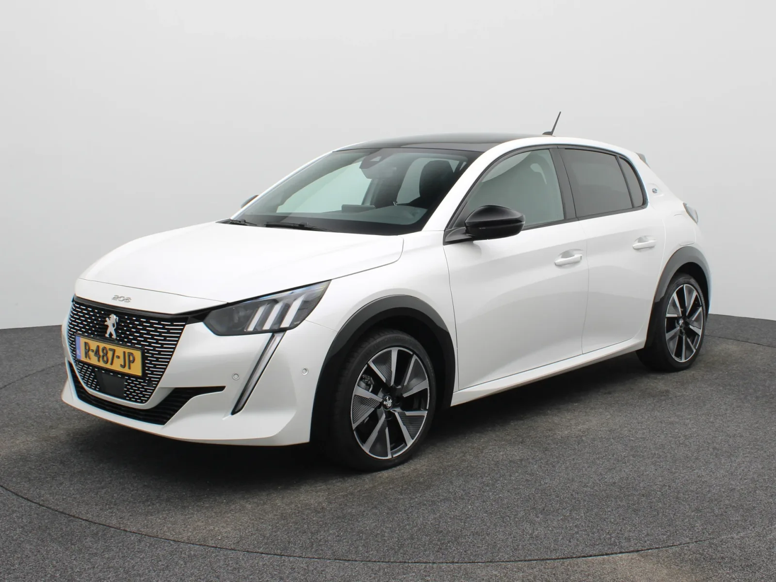 Peugeot e-208 (2022) — foto 1