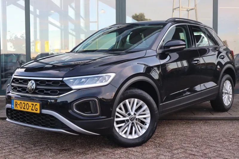 Volkswagen T-Roc (2023)