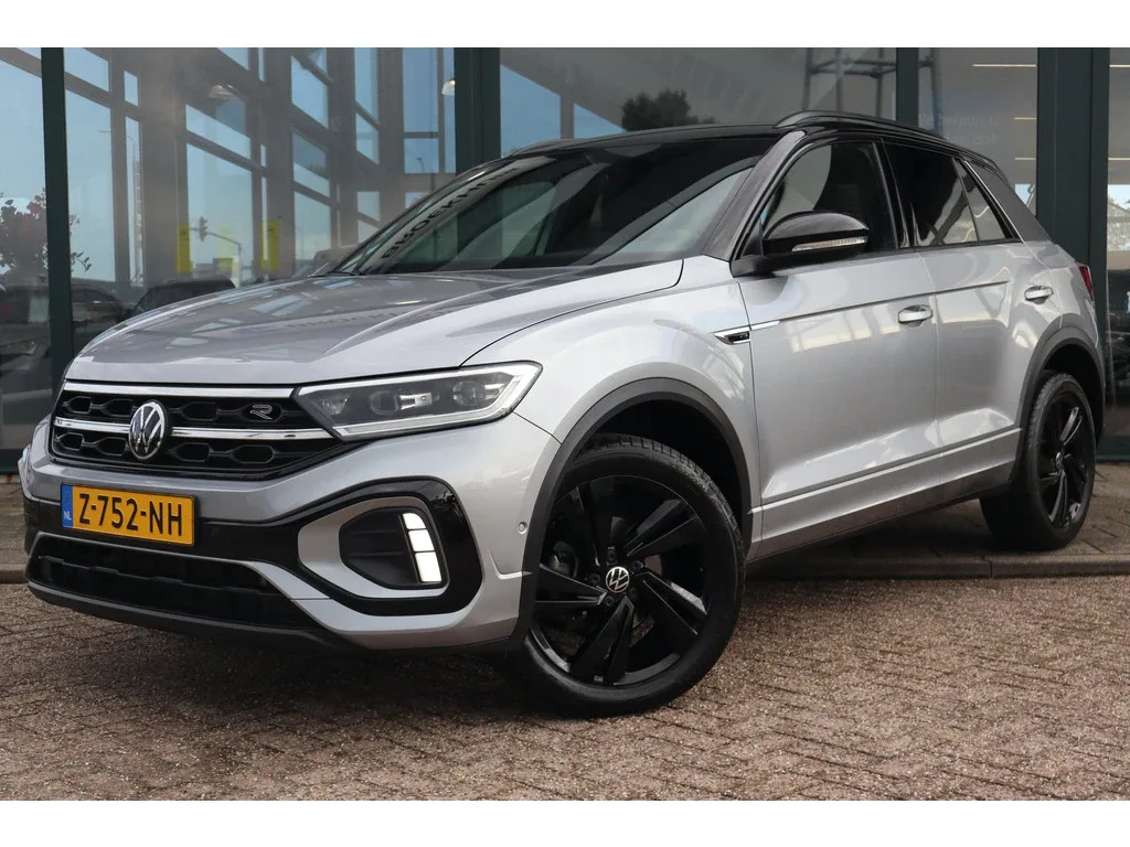 Volkswagen T-Roc (2024) — foto 1