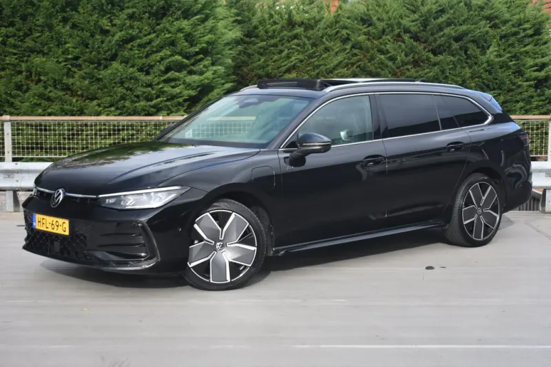 Volkswagen Passat (2025)