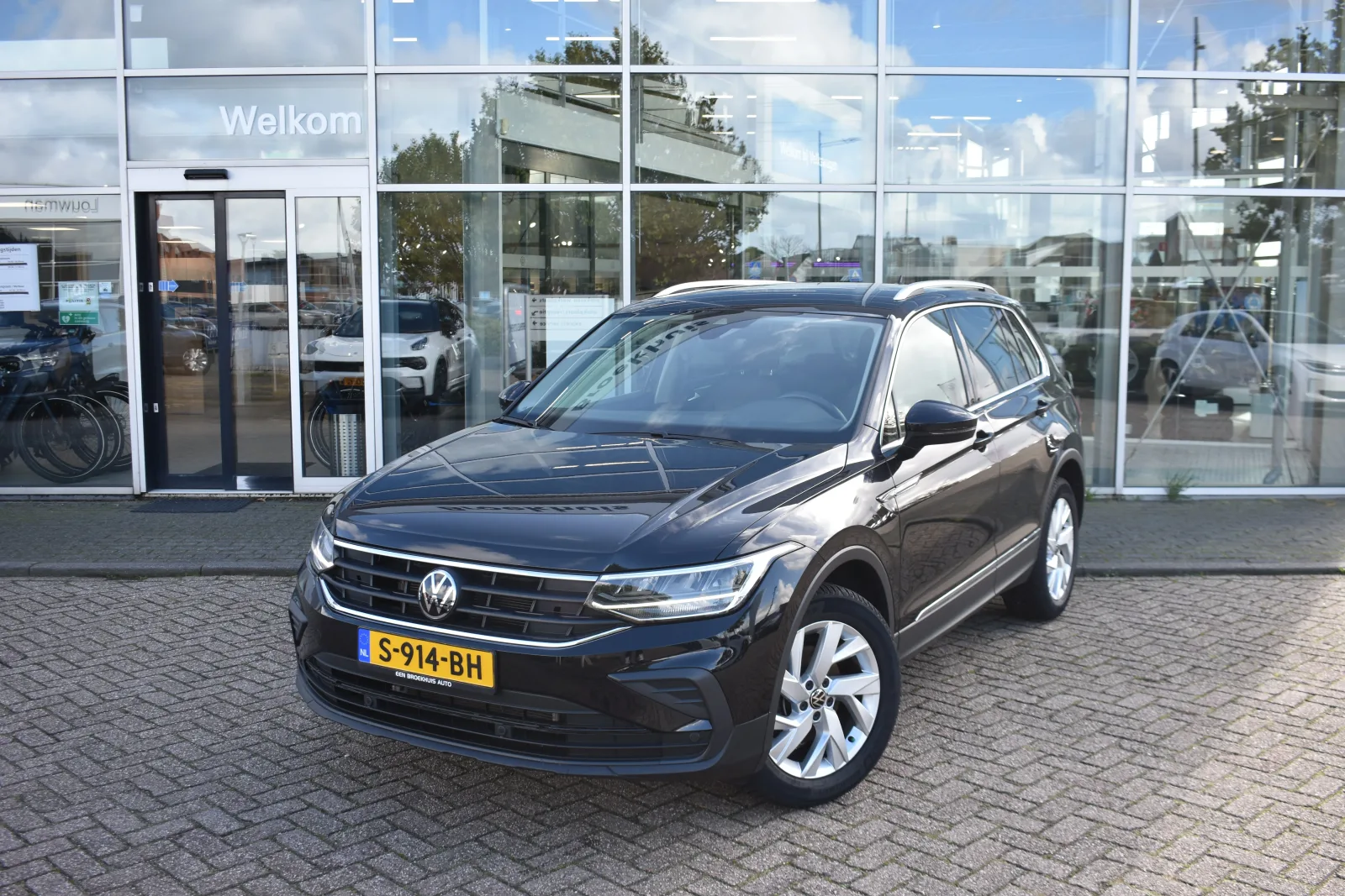 Volkswagen Tiguan (2022) — foto 1