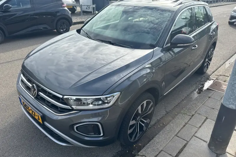 Volkswagen T-Roc (2022)