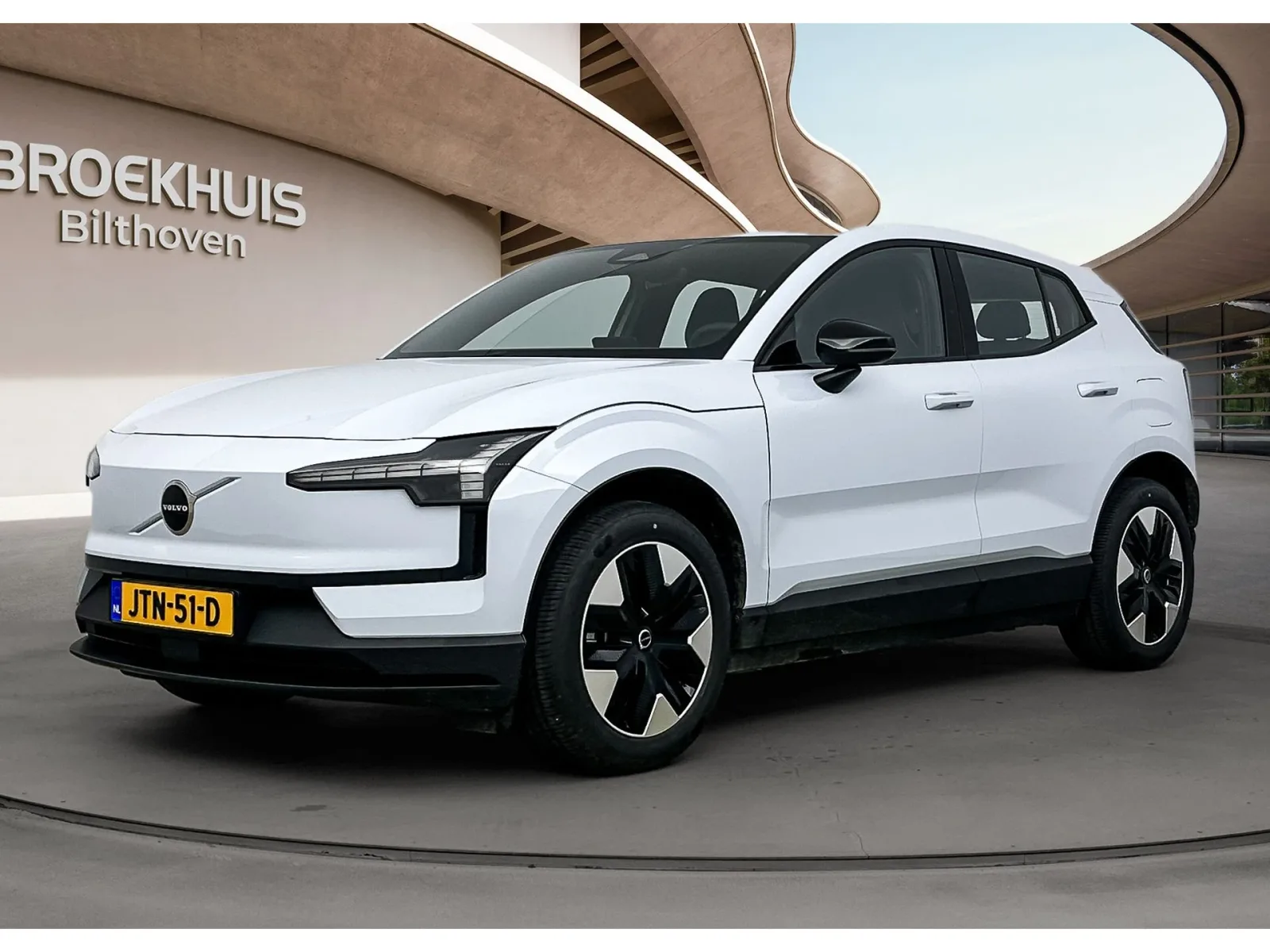 Volvo EX30 (2026) — foto 1