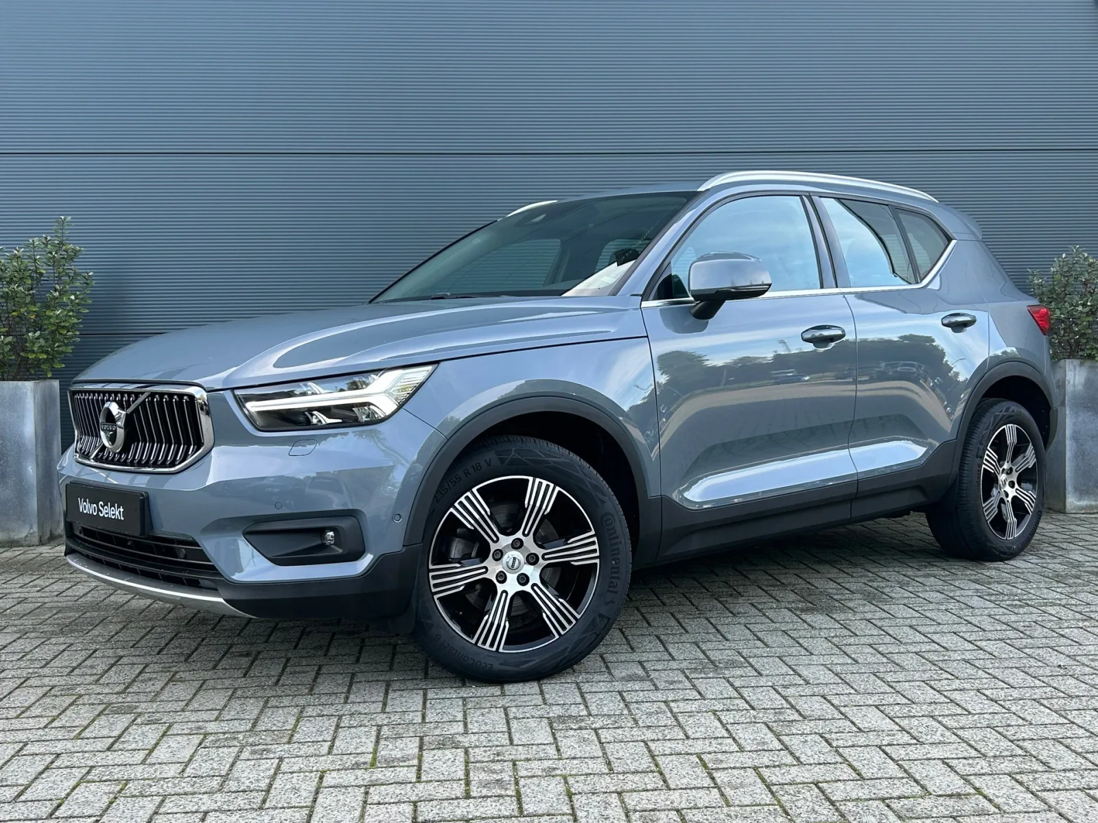 Volvo XC40 (2022) — foto 1