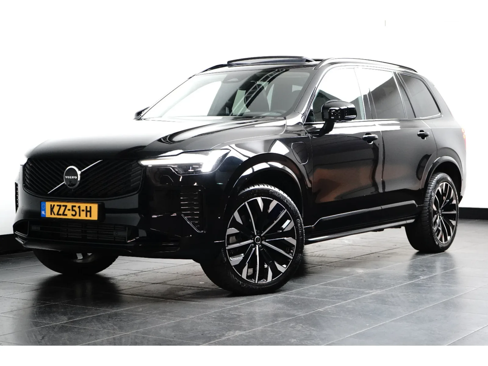Volvo XC90 (2025) — foto 1