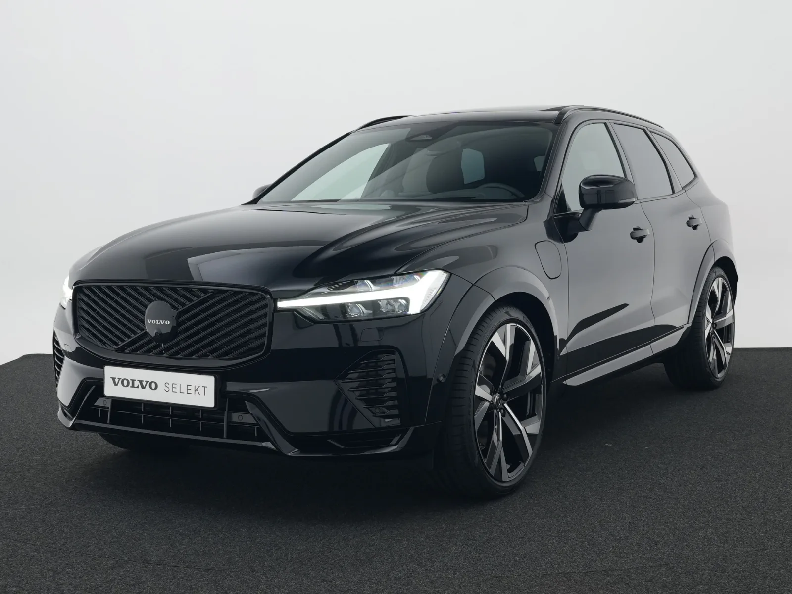 Volvo XC60 (2026) — foto 1
