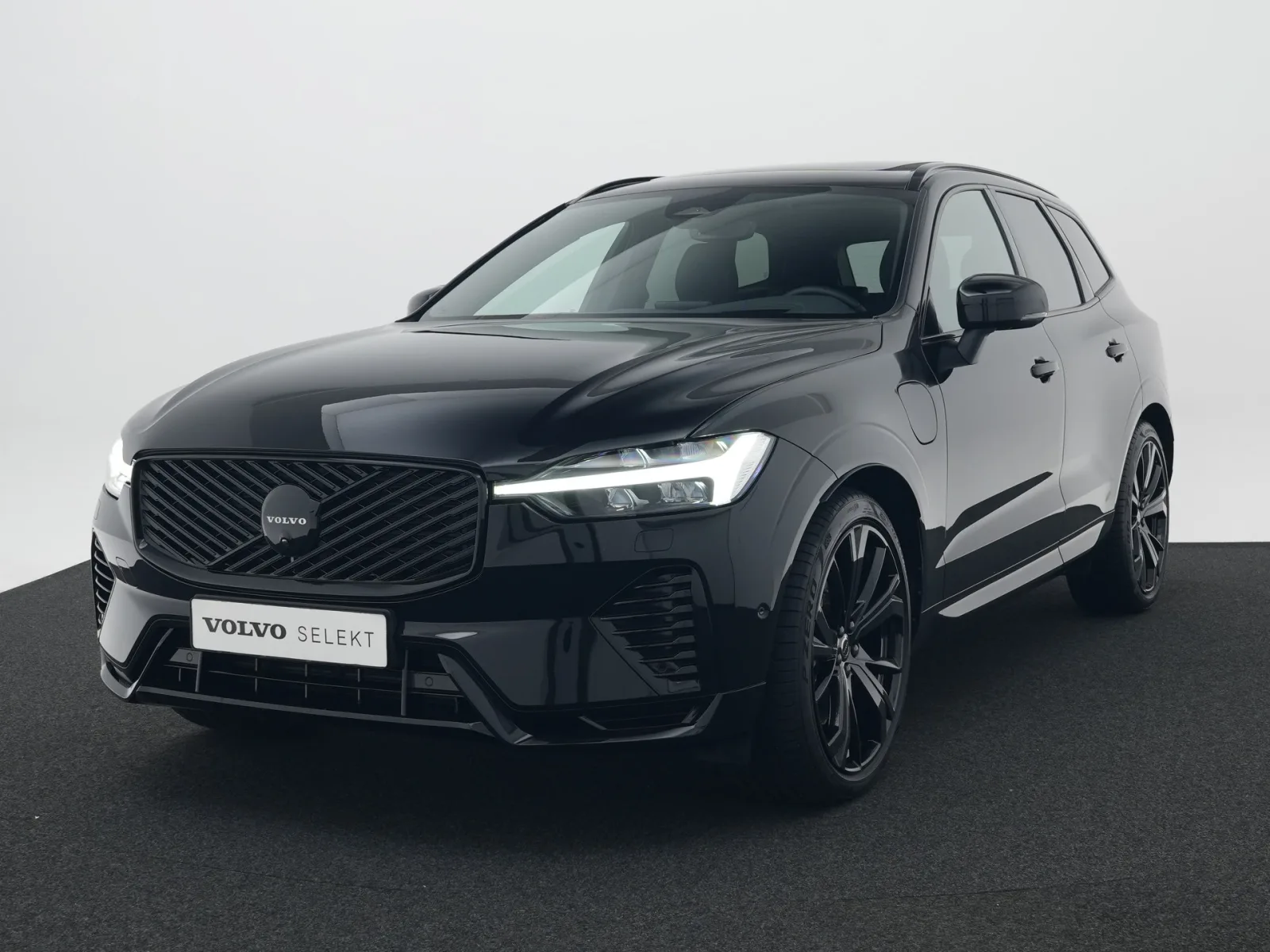 Volvo XC60 (2026) — foto 1