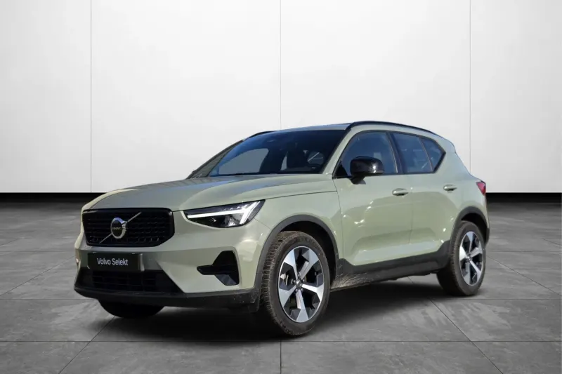 Volvo XC40 (2025)