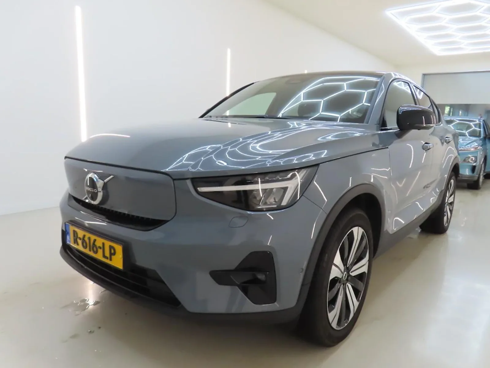 Volvo C40 (2022) — foto 1