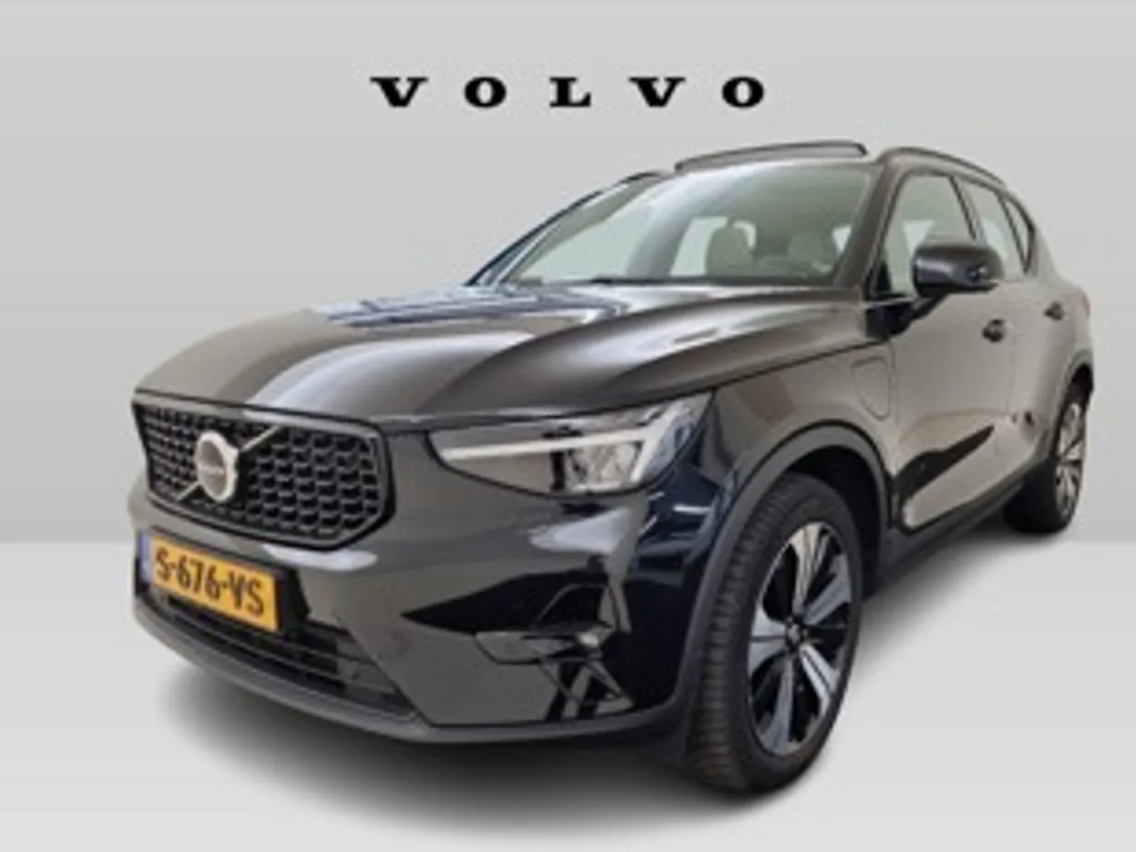 Volvo XC40 (2023) — foto 1