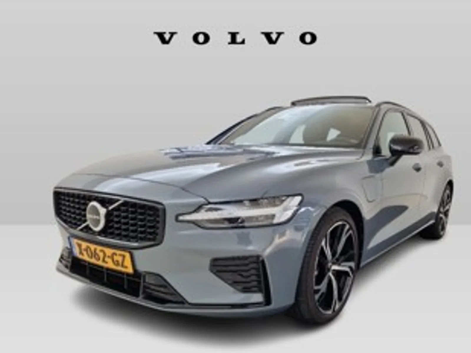Volvo V60 (2023) — foto 1