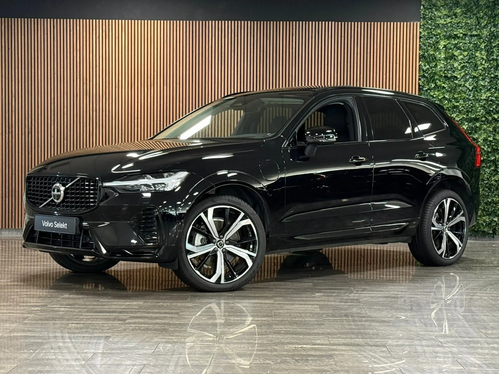 Volvo XC60 (2024) — foto 1