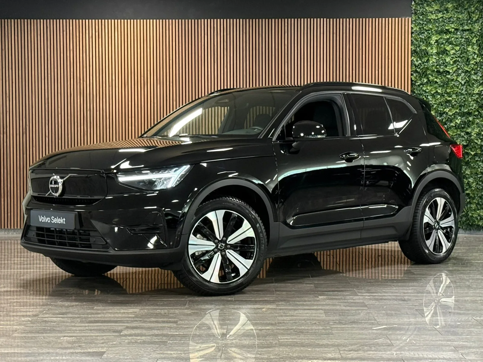 Volvo XC40 (2022) — foto 1