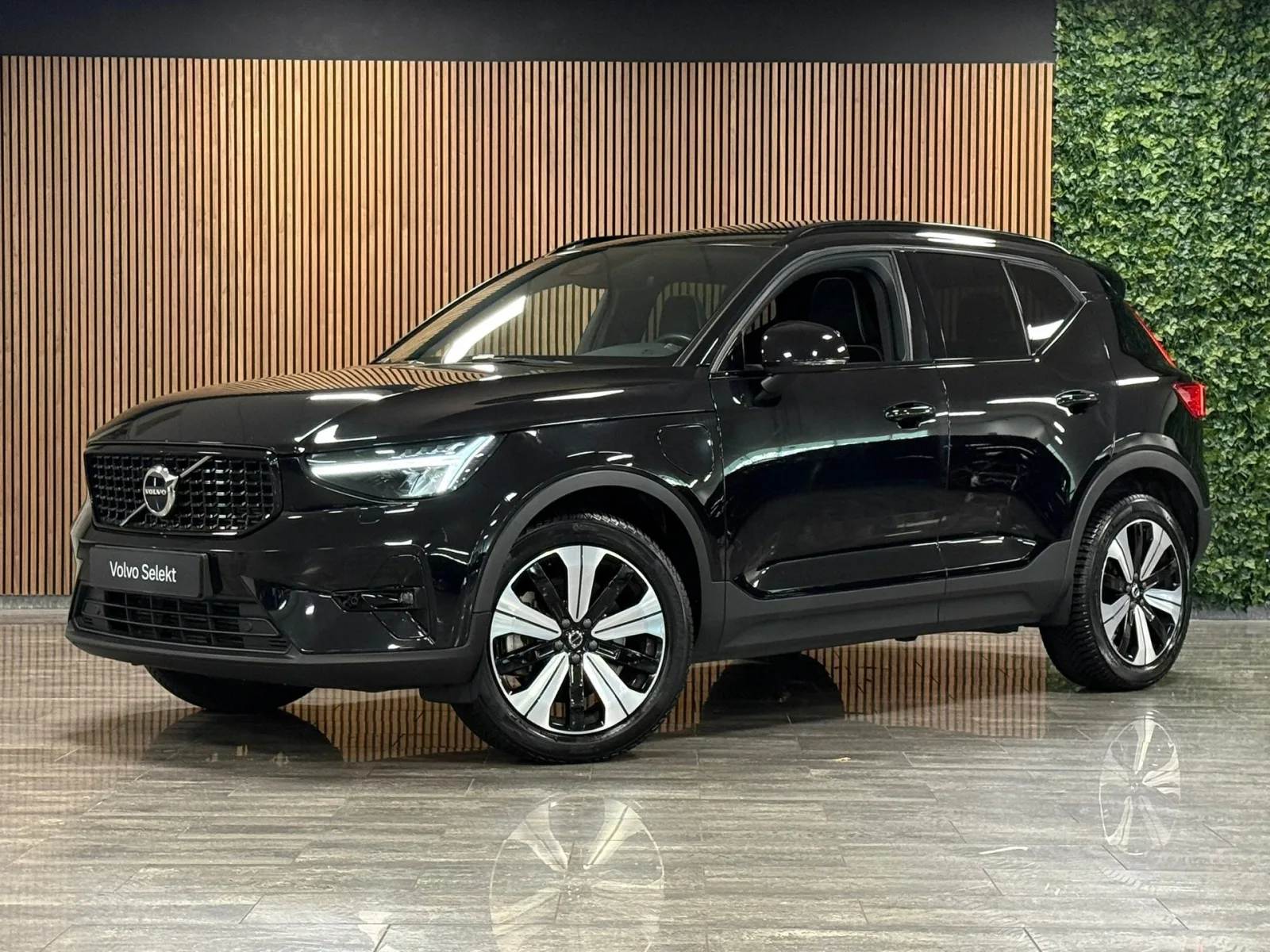 Volvo XC40 (2022) — foto 1