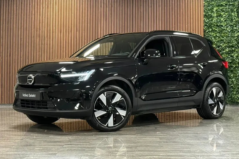 Volvo EX40 (2025)