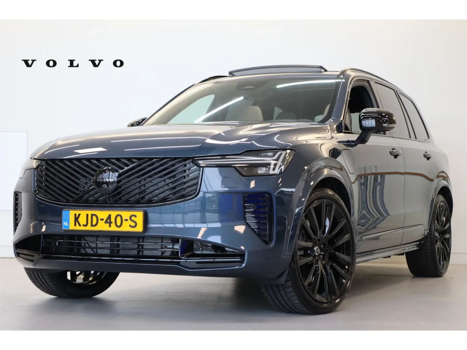 Volvo XC90 (2026) — foto 1