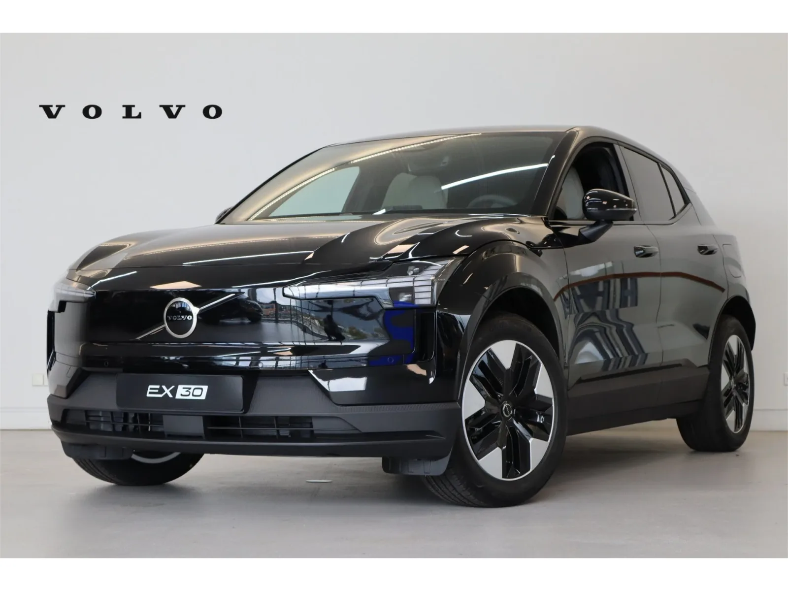 Volvo EX30 (2026) — foto 1