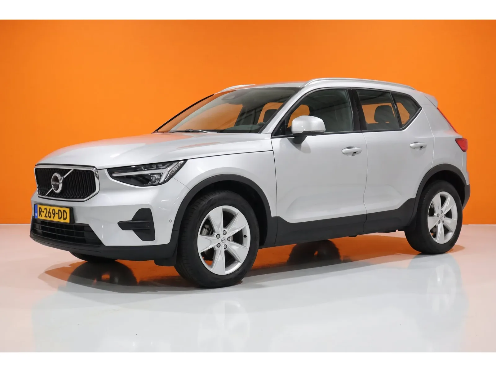 Volvo XC40 (2022) — foto 1