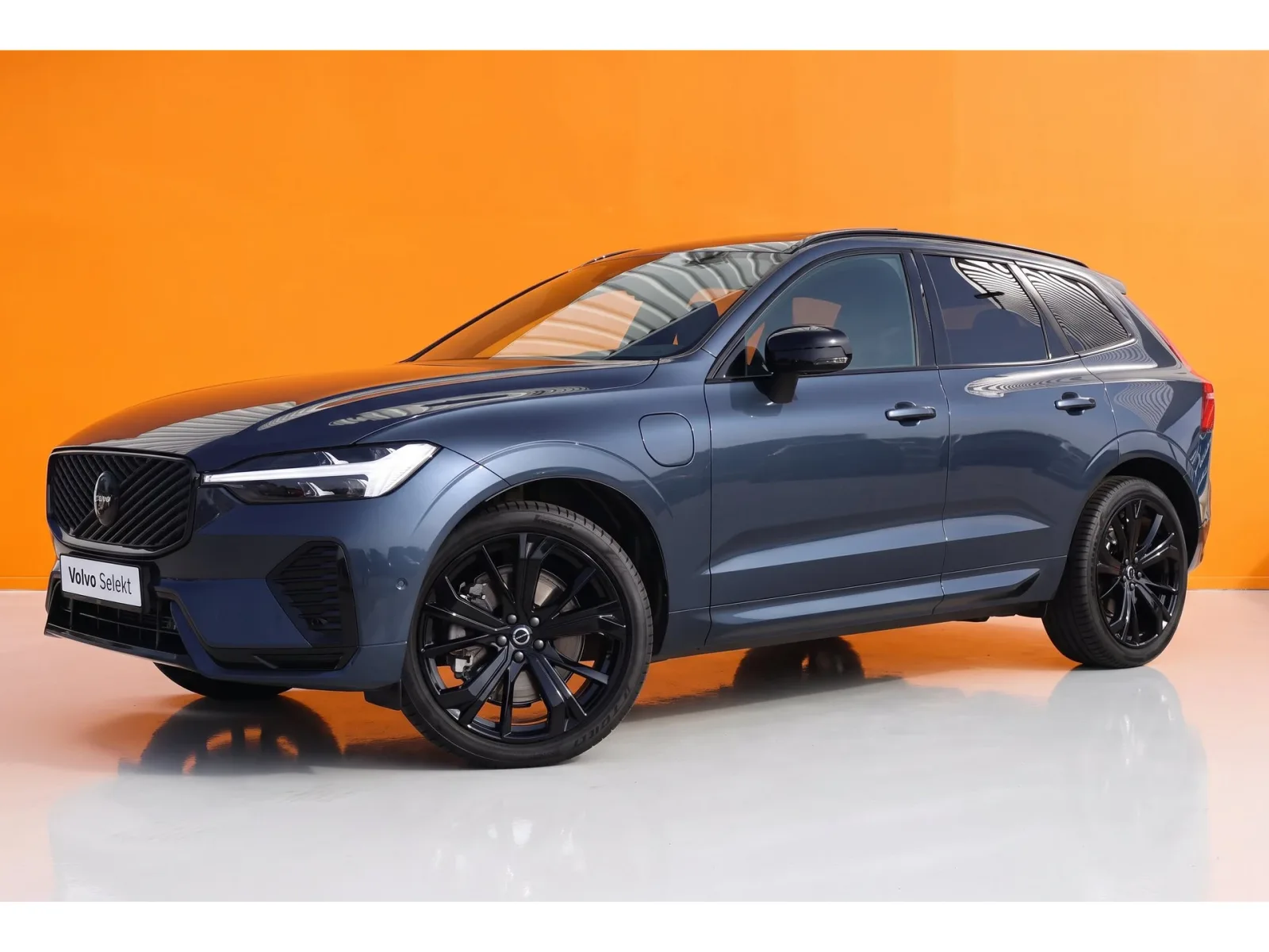 Volvo XC60 (2026) — foto 1