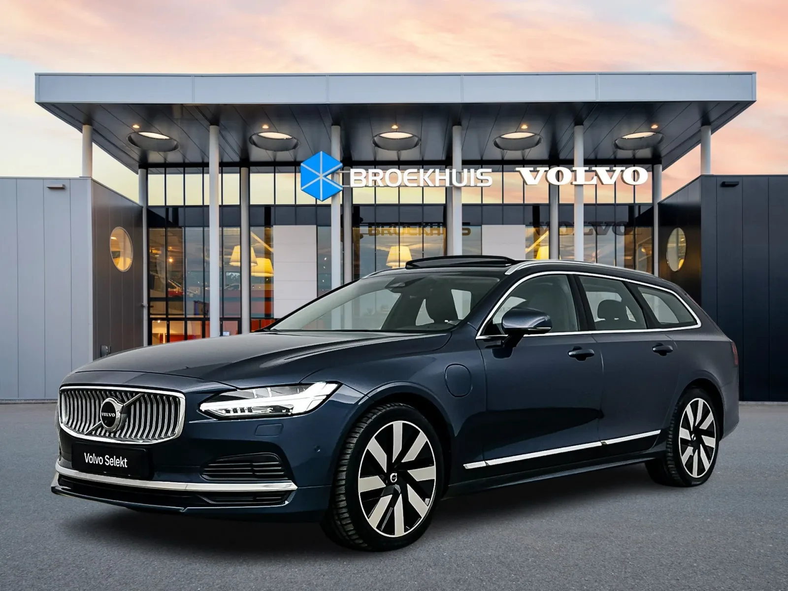 Volvo V90 (2023) — foto 1