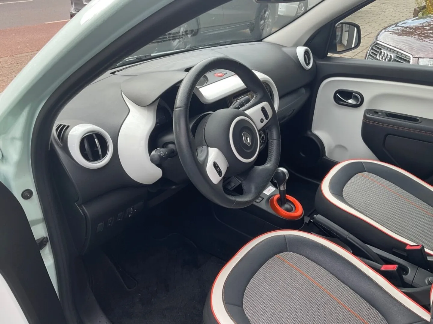 Renault Twingo (2021) — foto 1