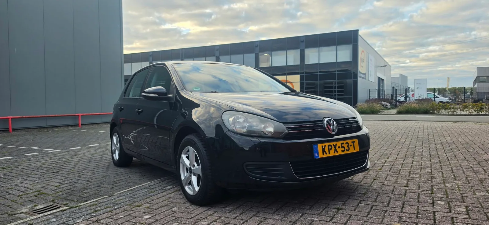 Volkswagen Golf (2009) — foto 1