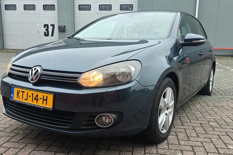 Volkswagen Golf (2010)