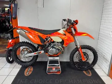 KTM 350 EXC-F (2016) — foto 1