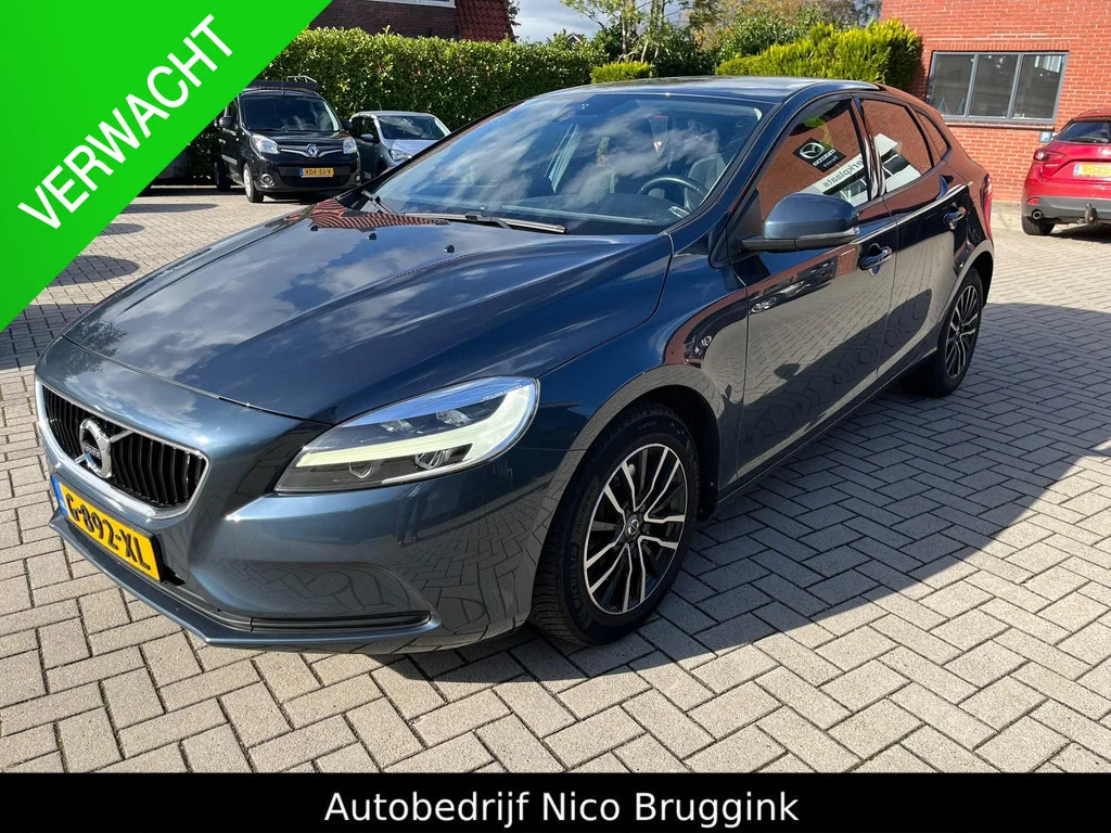 Volvo V40 (2019) — foto 1